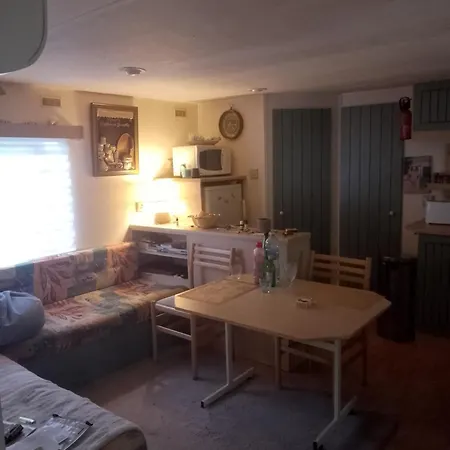 Kemping Au Paradis De La Legue Fréjus